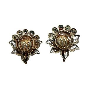 Vintage Silver Tone Flower Clip-On Screw Back Earrings
